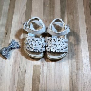 Adorable baby girl white sandals size 4